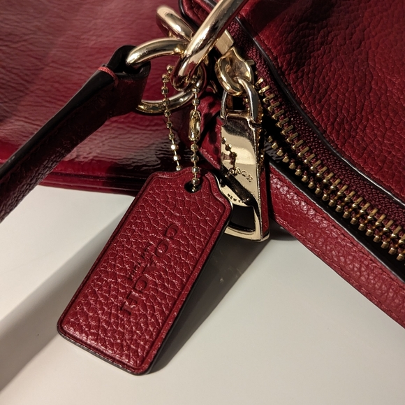 Lots of 2 Coach shoulder purses - Picture 3 of 8